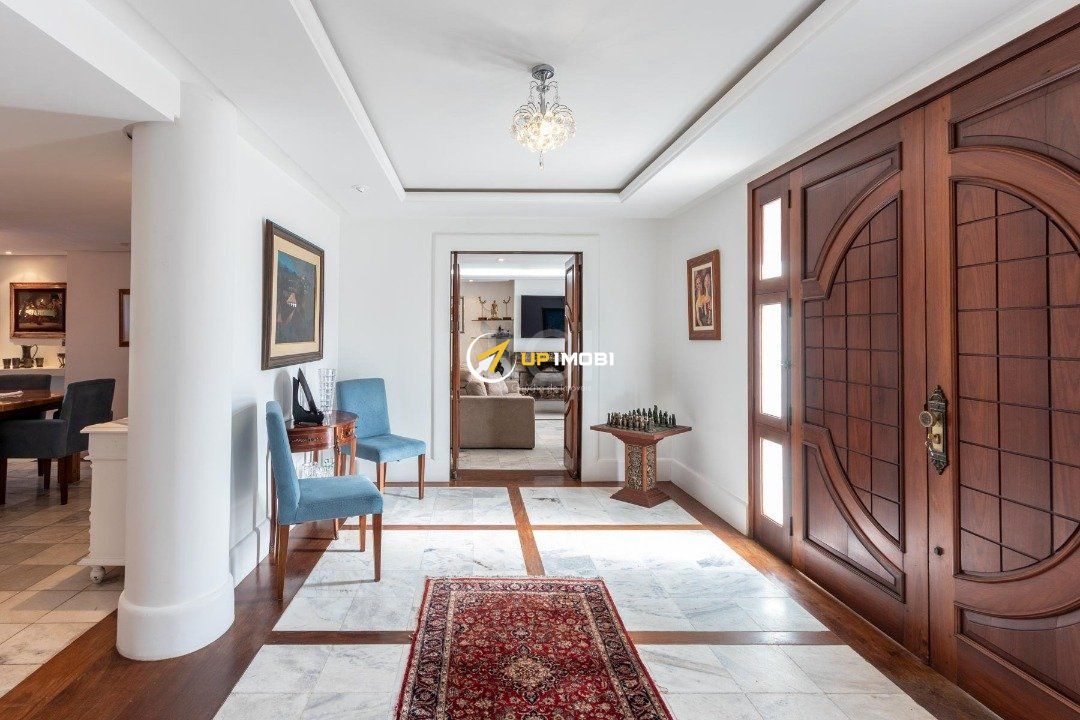 Casa com 960m², 6 dormitórios no bairro Ipanema em Porto Alegre para Comprar