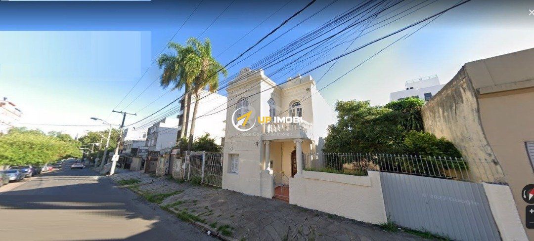 Casa com 100m², 2 dormitórios no bairro Rio Branco em Porto Alegre para Comprar