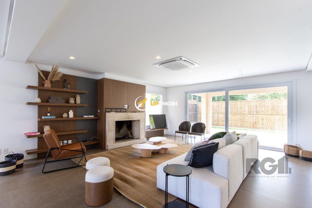 Casa de Condomínio com 551m², 3 dormitórios no bairro Pedra Redonda em Porto Alegre para Comprar