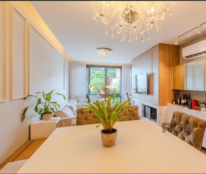 Cobertura, 3 dormitórios no bairro Tristeza em Porto Alegre para Comprar