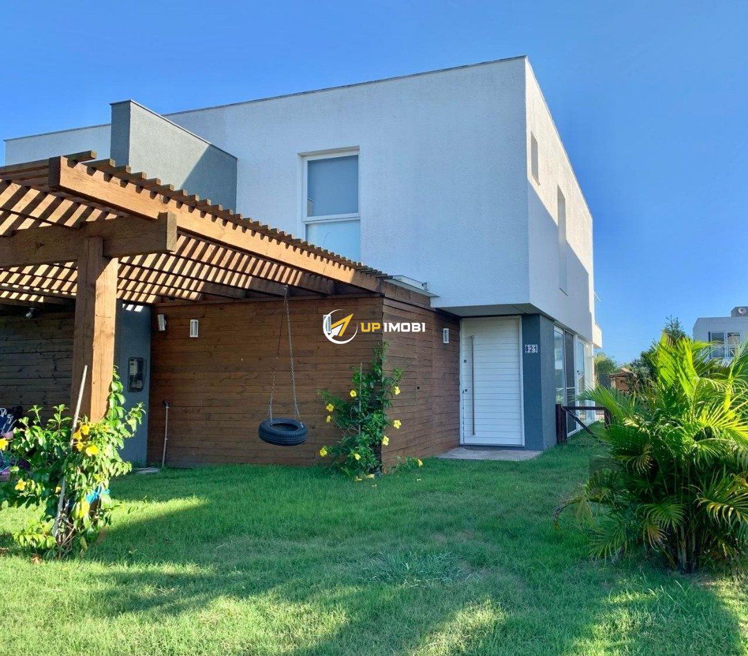 Casa de Condomínio com 170m², 3 dormitórios no bairro Centro em Xangri-Lá para Comprar