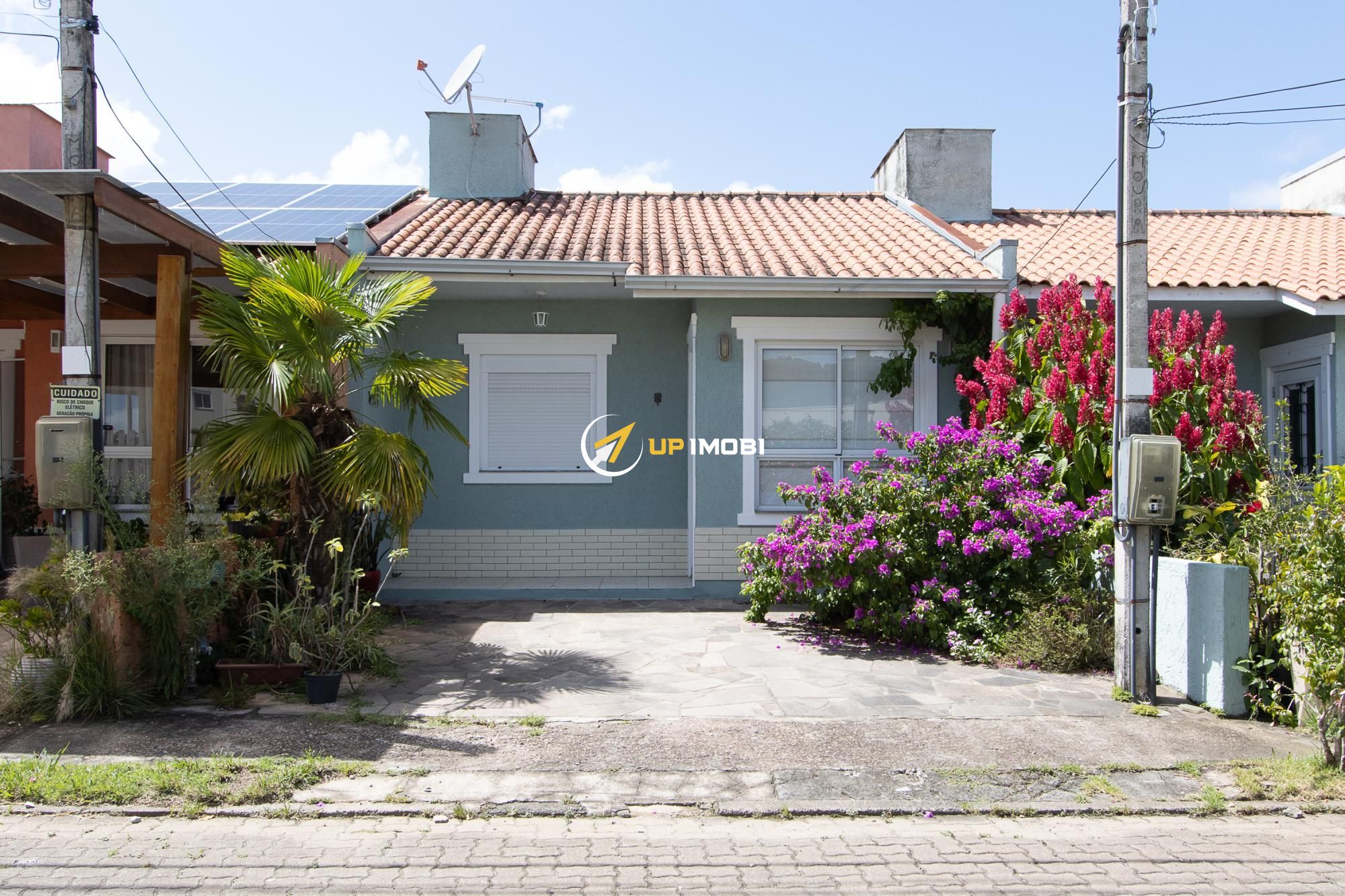 Casa de Condomínio, 2 dormitórios no bairro Hípica em Porto Alegre para Comprar