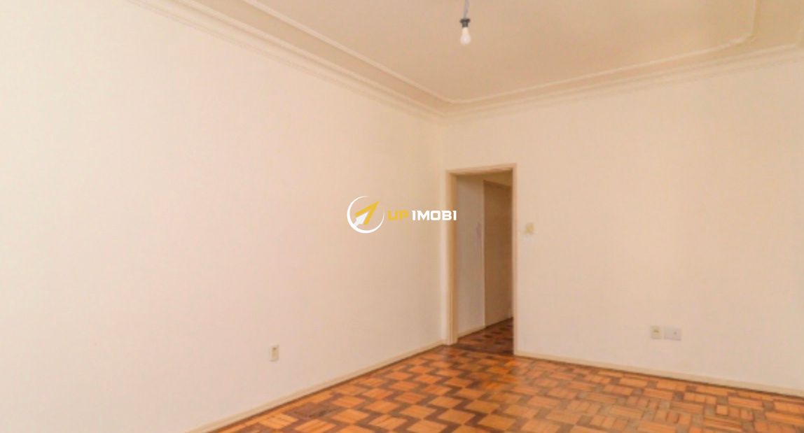 Apartamento, 4 dormitórios no bairro Santana em Porto Alegre para Comprar