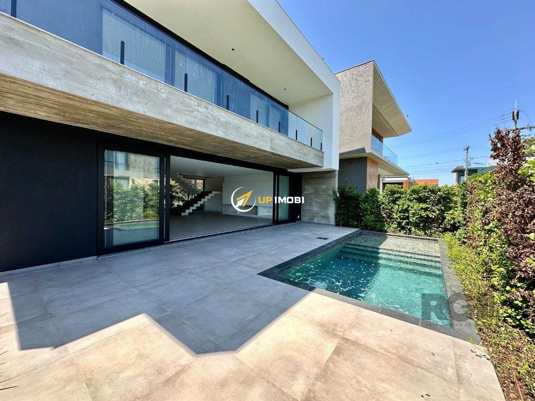 Casa de Condomínio com 344m², 5 dormitórios no bairro Centro em Xangri-Lá para Comprar