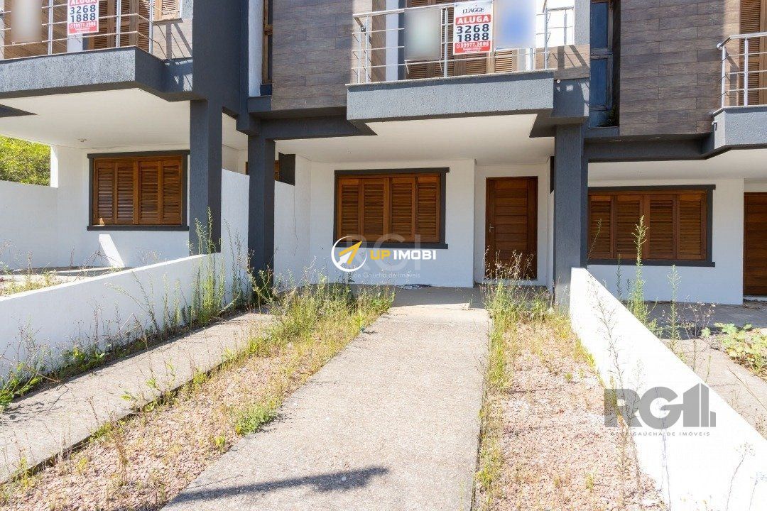 Casa com 180m², 3 dormitórios no bairro Guarujá em Porto Alegre para Comprar