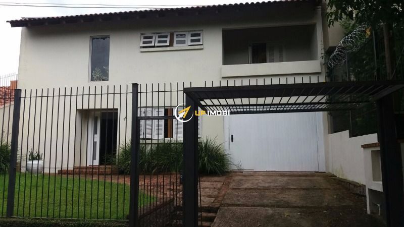 Casa com 239m², 3 dormitórios no bairro Cavalhada em Porto Alegre para Comprar