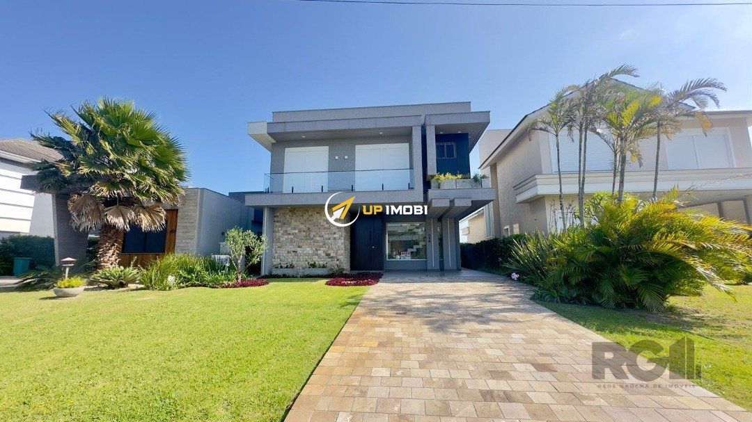 Casa de Condomínio com 270m², 5 dormitórios no bairro Centro em Xangri-Lá para Comprar