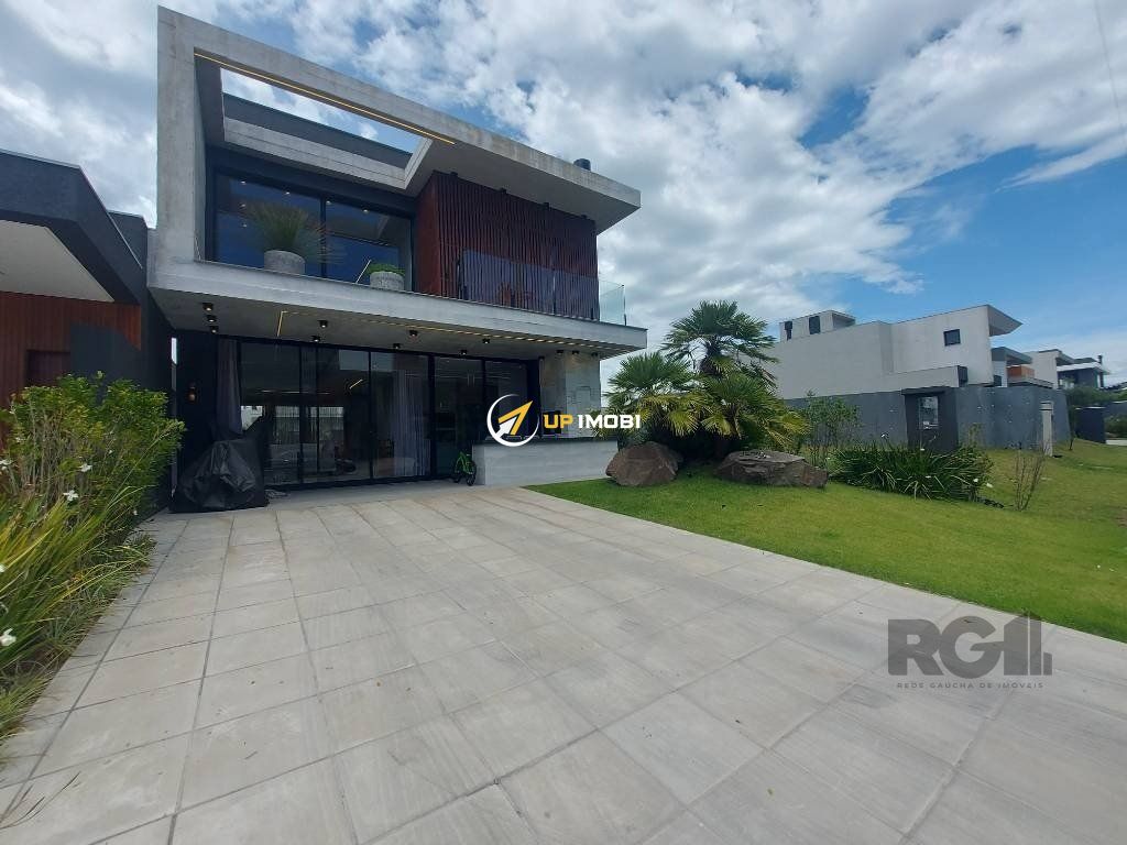 Casa de Condomínio com 205m², 4 dormitórios no bairro Centro em Xangri-Lá para Comprar