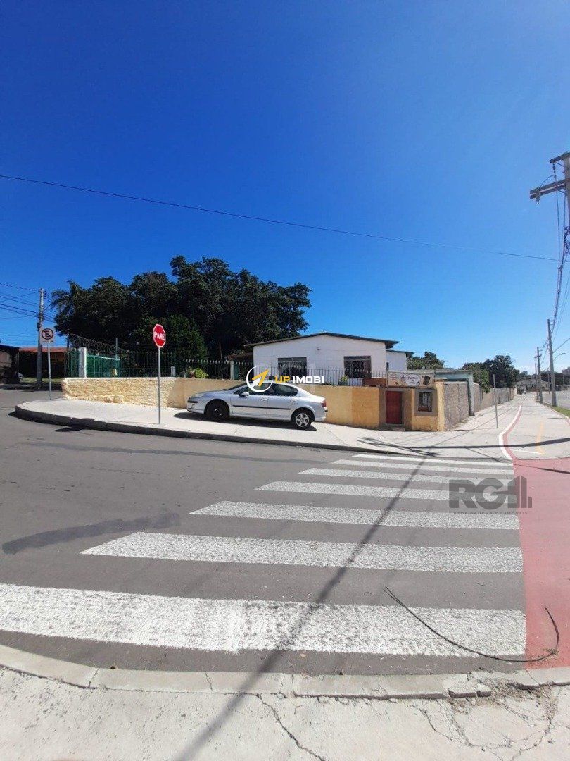 Casa com 60m², 2 dormitórios no bairro Cristal em Porto Alegre para Comprar