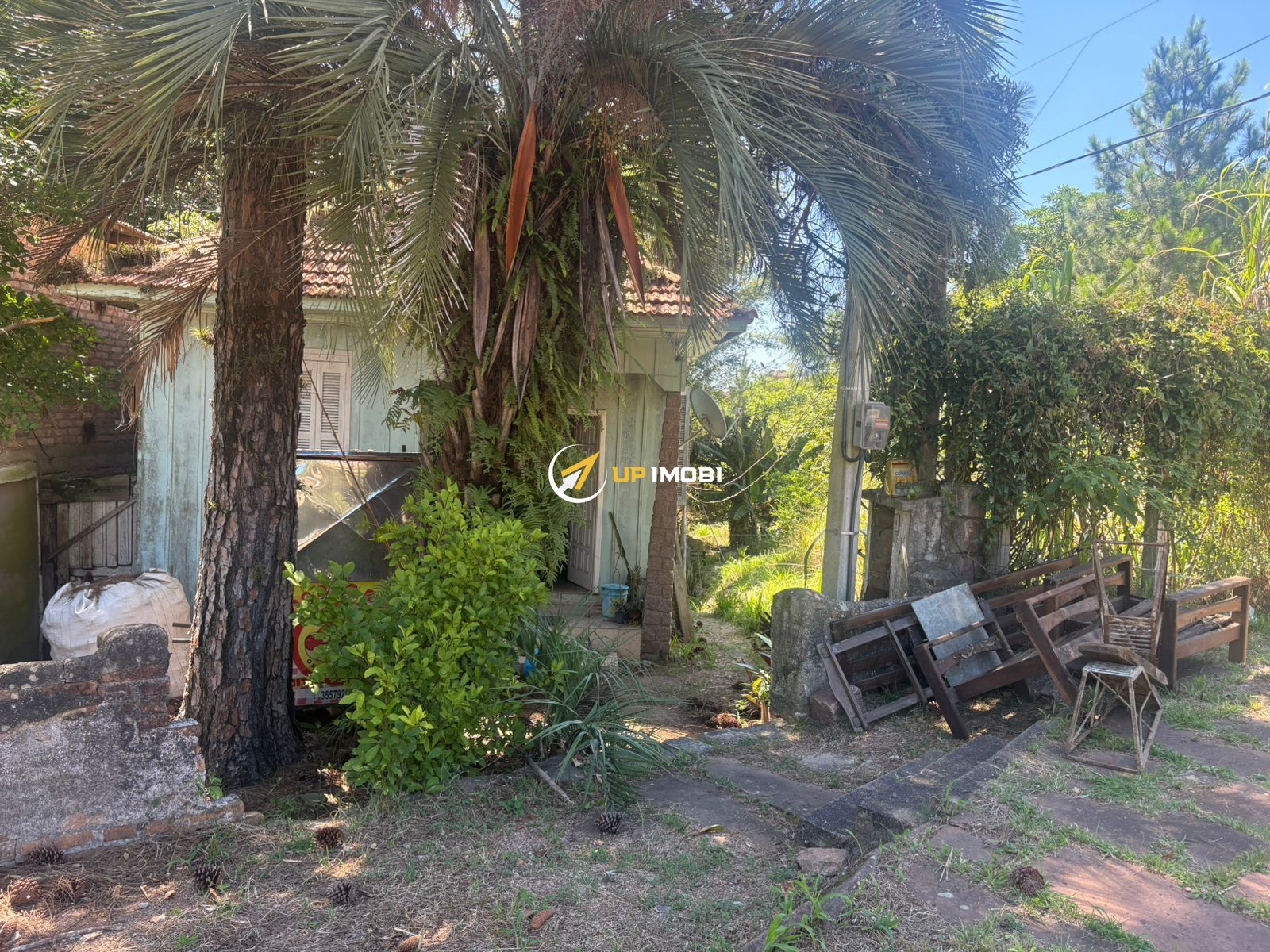 Terreno com 653m² no bairro Nonoai em Porto Alegre para Comprar