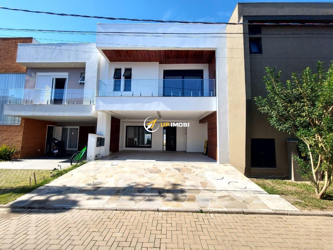 Casa de Condomínio, 3 dormitórios no bairro Ipanema em Porto Alegre para Comprar