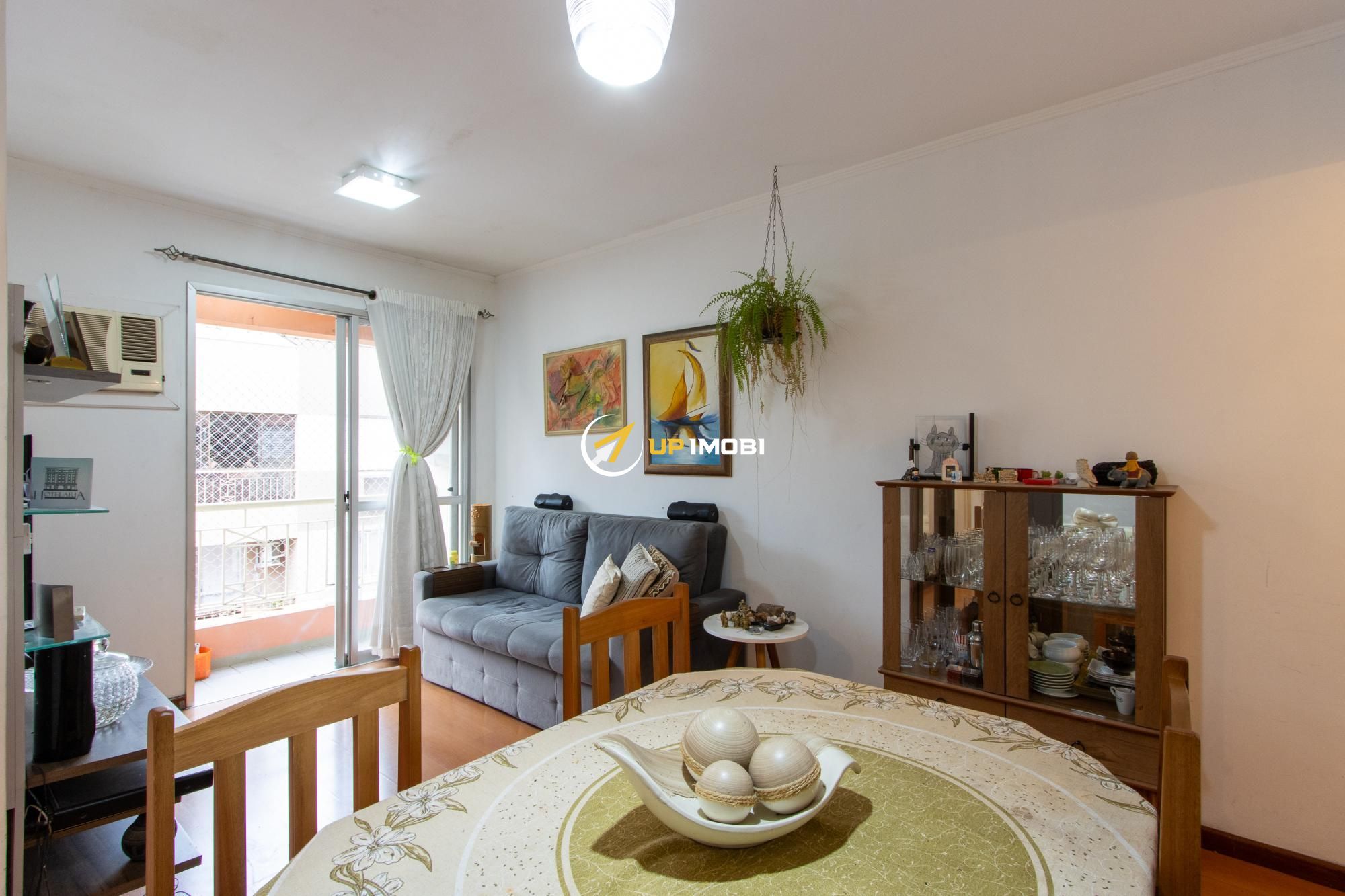 Apartamento, 2 dormitórios no bairro Jardim Carvalho em Porto Alegre para Comprar
