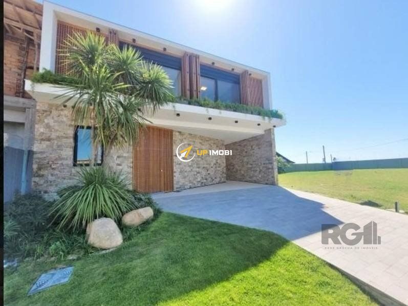 Casa de Condomínio com 271m², 4 dormitórios no bairro Centro em Xangri-Lá para Comprar