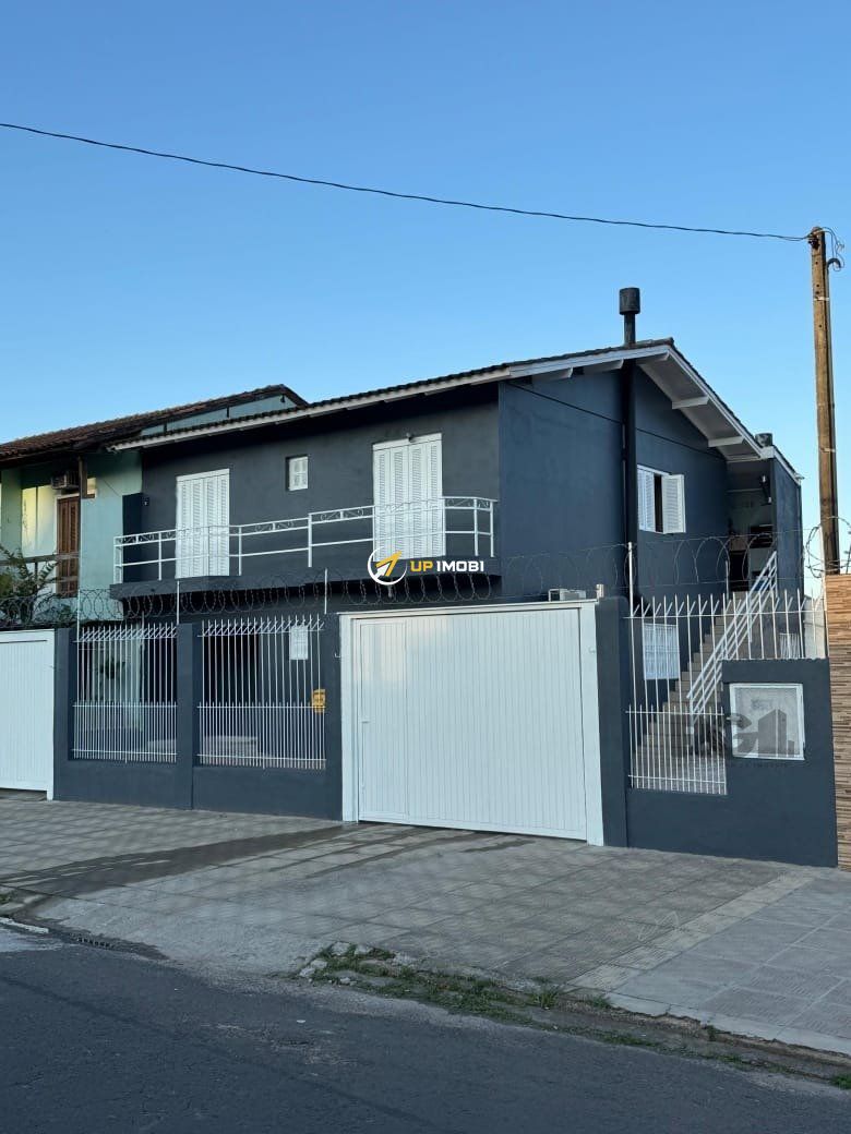 Casa com 168m², 4 dormitórios no bairro Morro Santana em Porto Alegre para Comprar