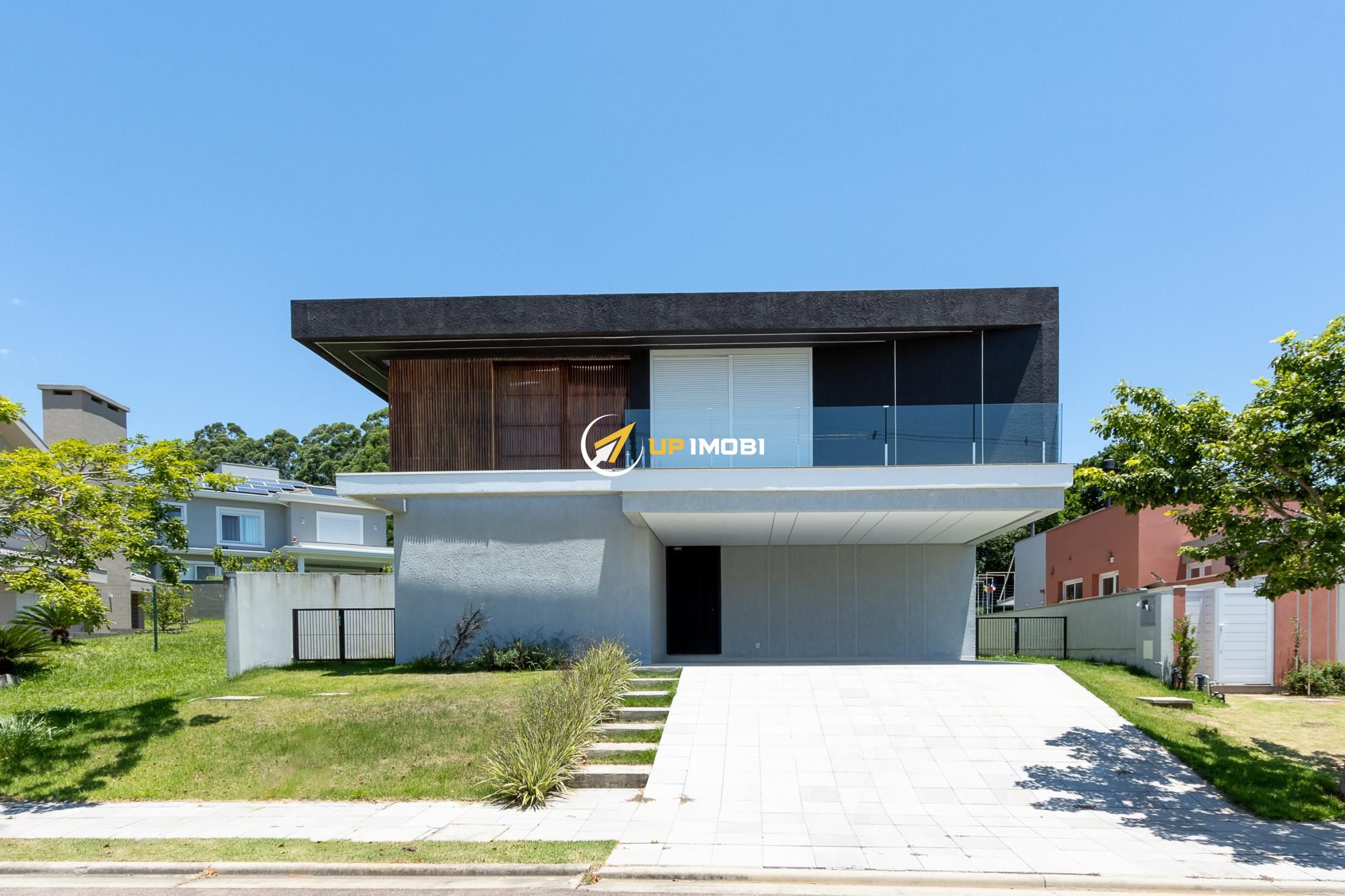 Casa de Condomínio, 4 dormitórios no bairro Vila Nova em Porto Alegre para Comprar