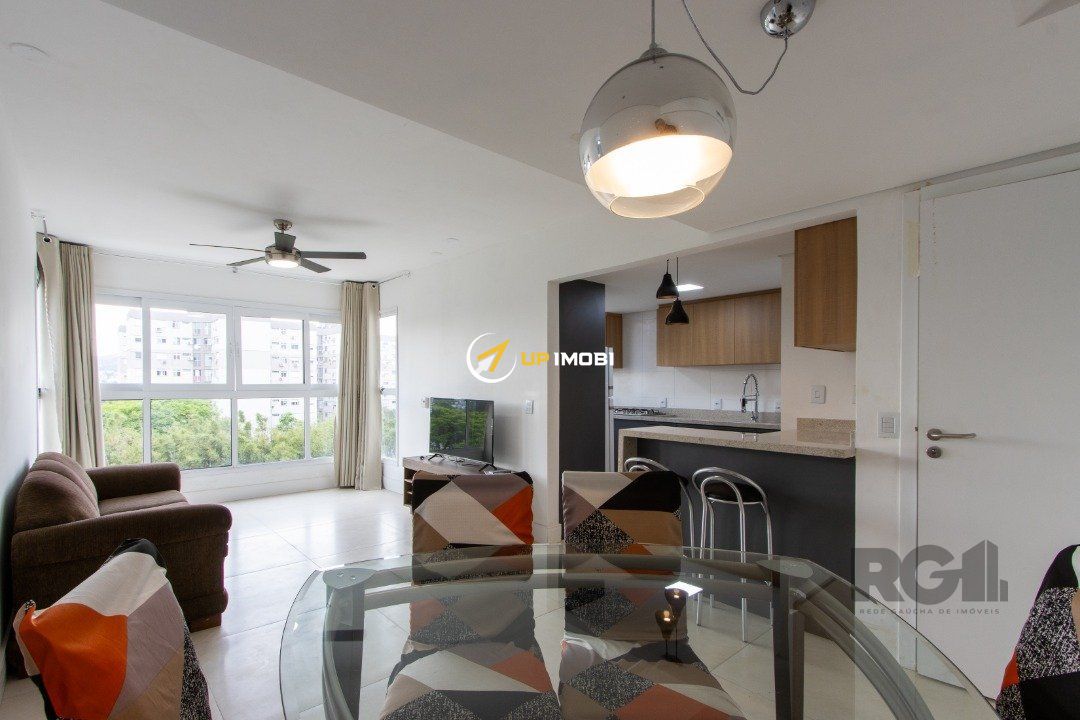 Apartamento, 2 dormitórios no bairro Camaquã em Porto Alegre para Comprar