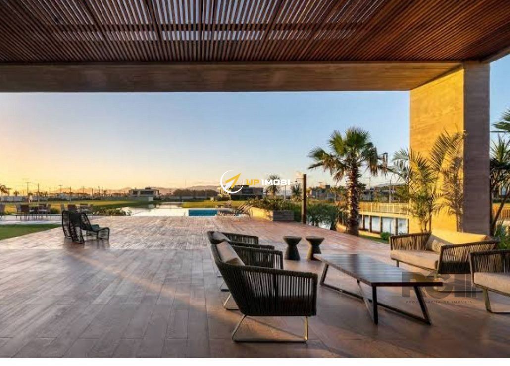 Terreno com 491m² no bairro Centro em Xangri-Lá para Comprar