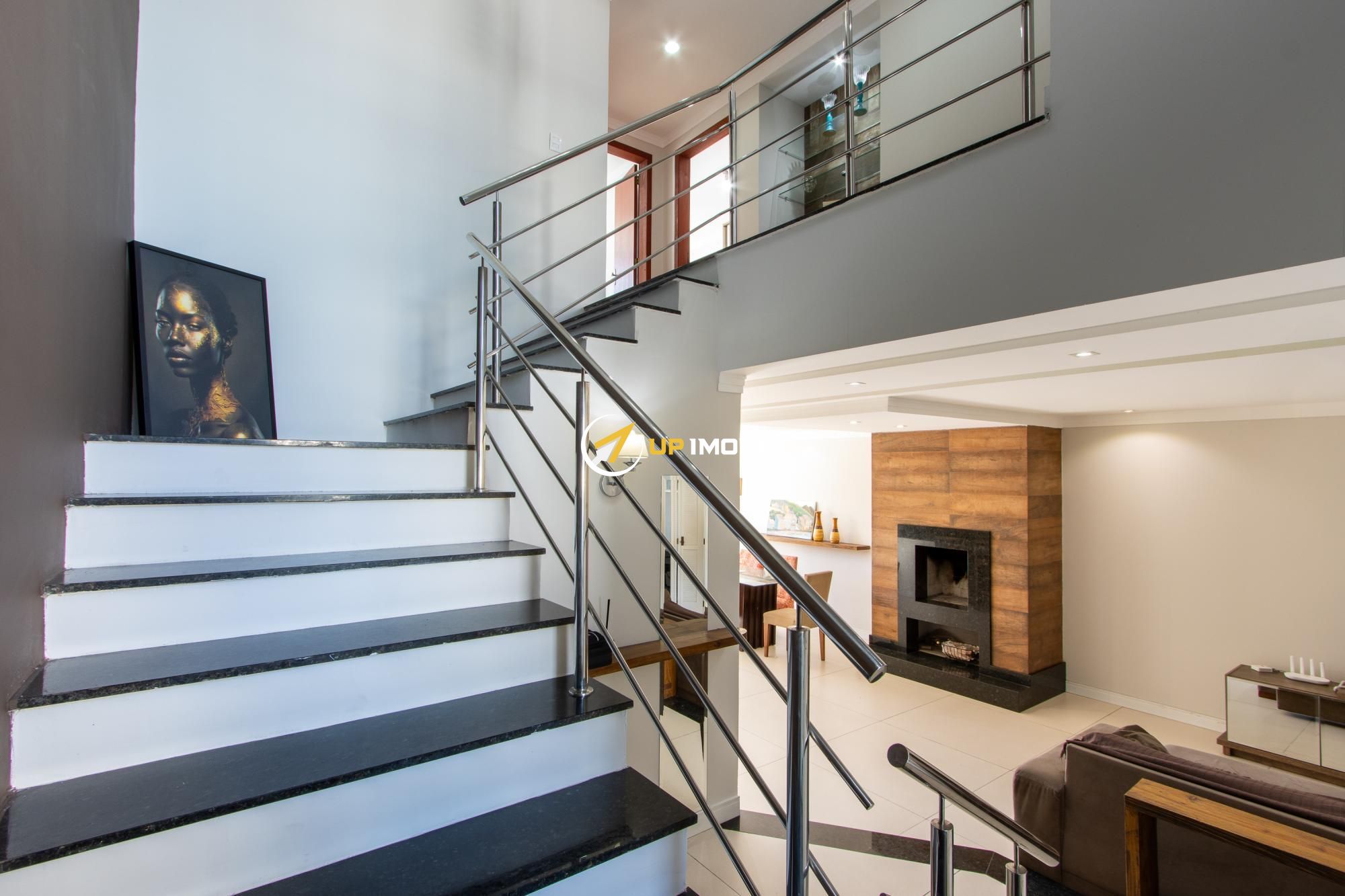 Casa de Condomínio com 199m², 3 dormitórios no bairro Aberta dos Morros em Porto Alegre para Comprar