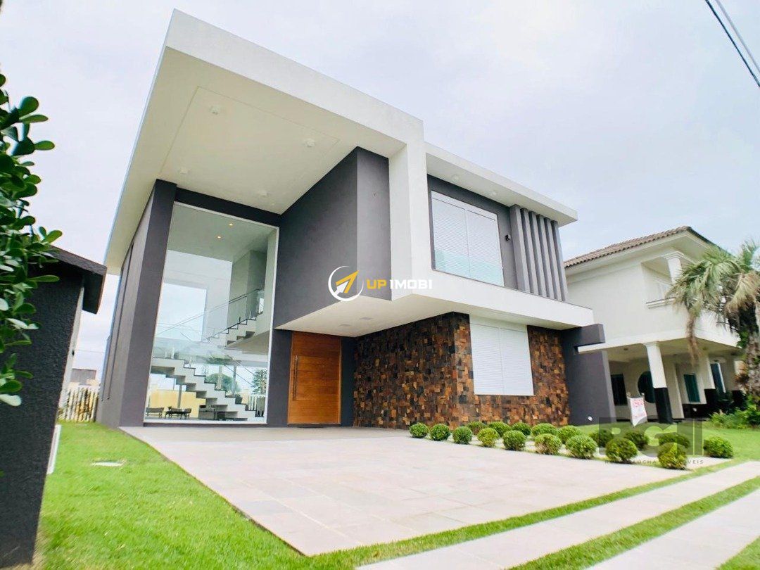 Casa de Condomínio com 330m², 4 dormitórios no bairro Centro em Xangri-Lá para Comprar