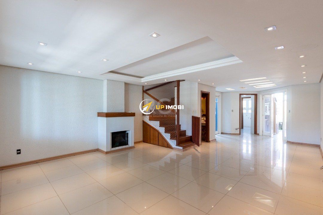 Casa com 205m², 3 dormitórios no bairro Ipanema em Porto Alegre para Comprar