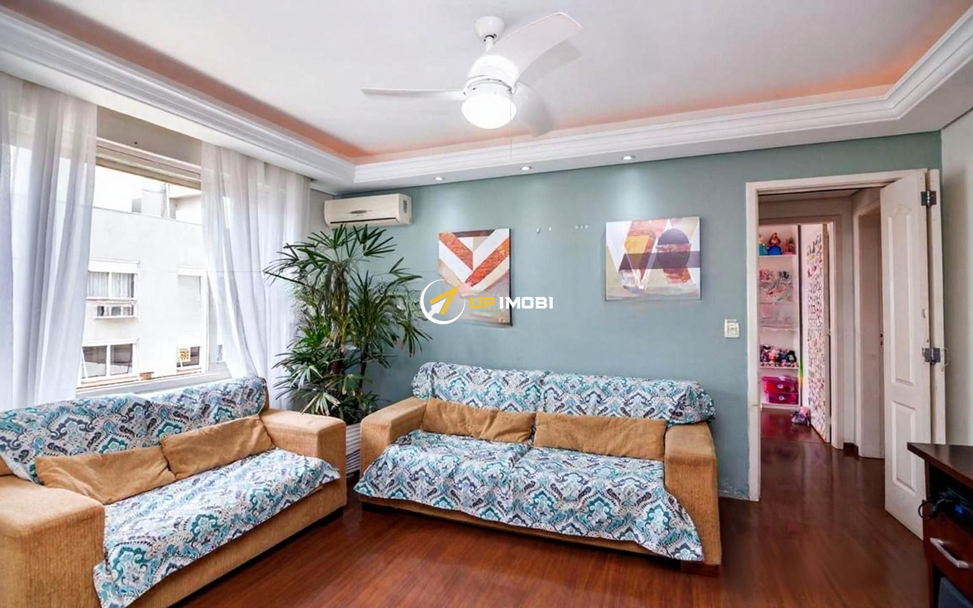 Apartamento, 2 dormitórios no bairro Mont Serrat em Porto Alegre para Comprar