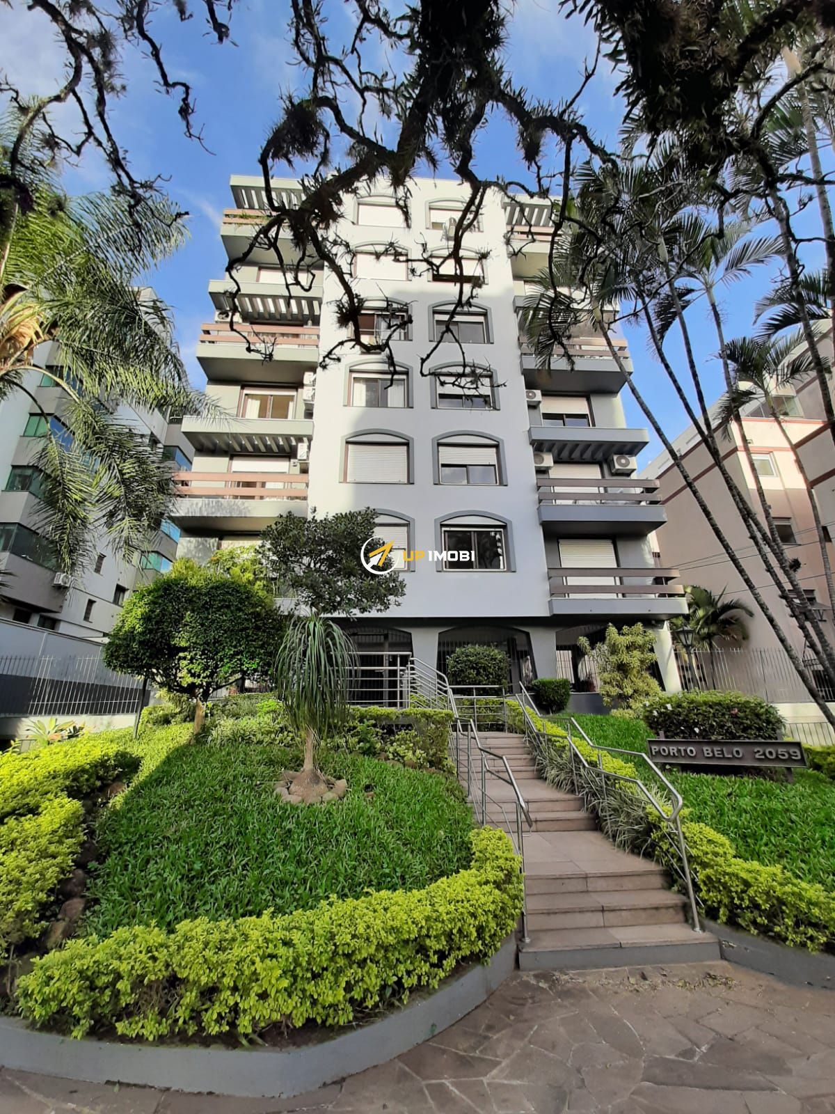 Apartamento, 2 dormitórios no bairro Rio Branco em Porto Alegre para Comprar