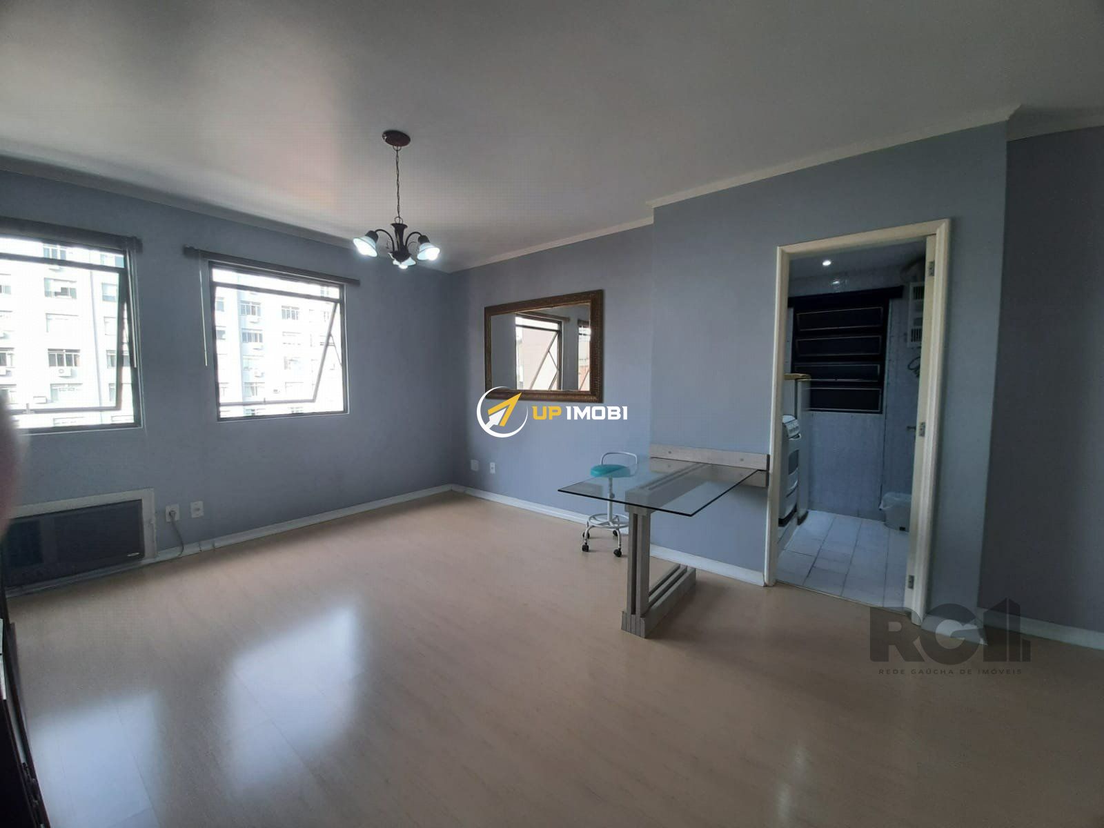 Apartamento, 1 dormitório no bairro Independência em Porto Alegre para Comprar