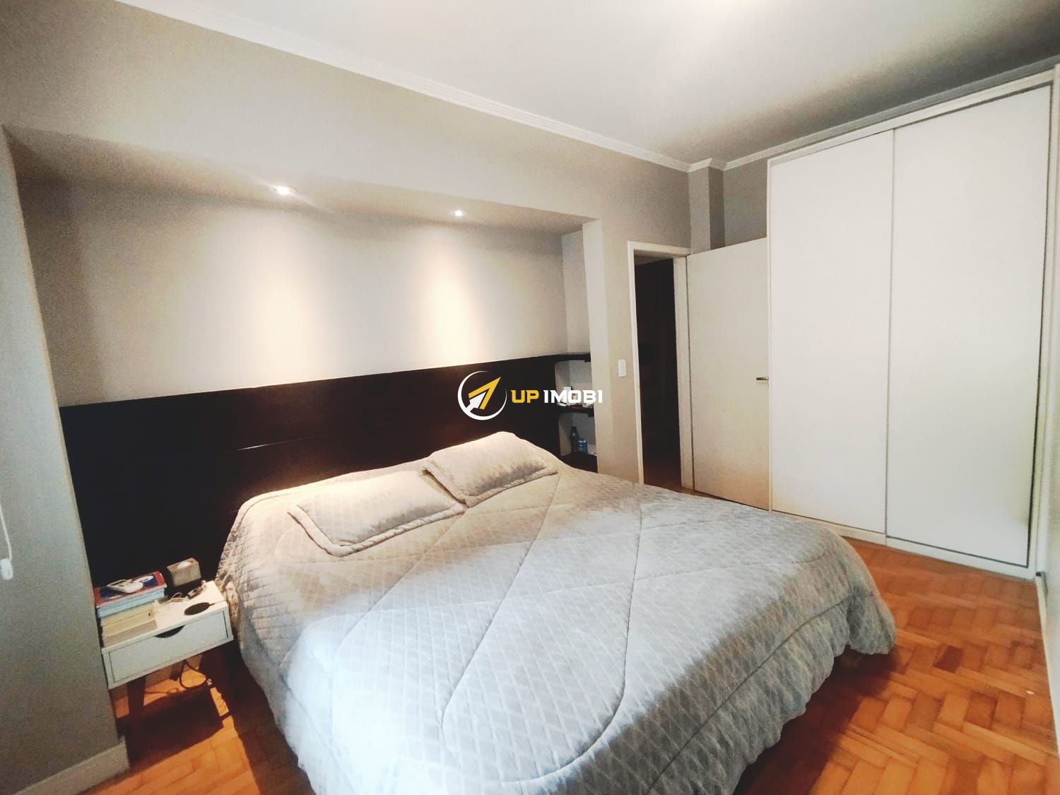 Apartamento, 3 dormitórios no bairro Farroupilha em Porto Alegre para Comprar