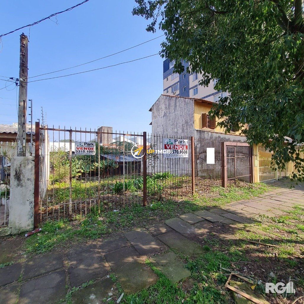 Terreno com 329m² no bairro Jardim Botânico em Porto Alegre para Comprar
