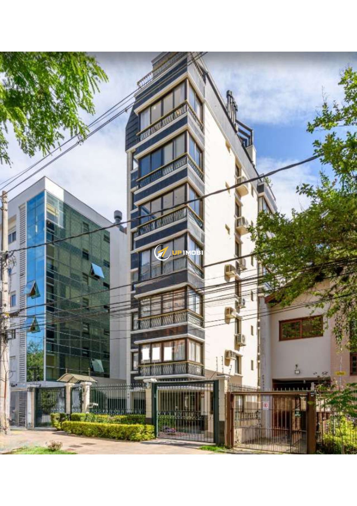 Cobertura, 3 dormitórios no bairro Petrópolis em Porto Alegre para Comprar