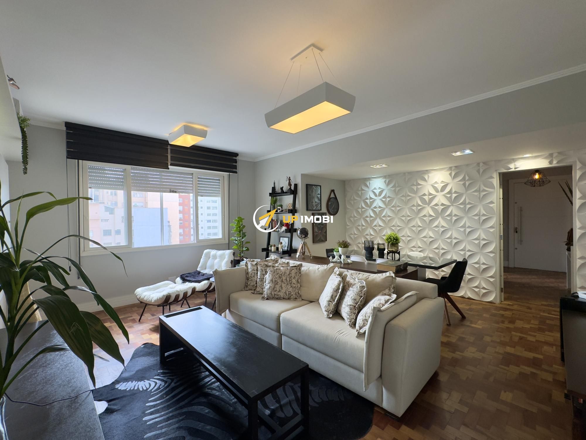 Apartamento, 3 dormitórios no bairro Centro Histórico em Porto Alegre para Comprar