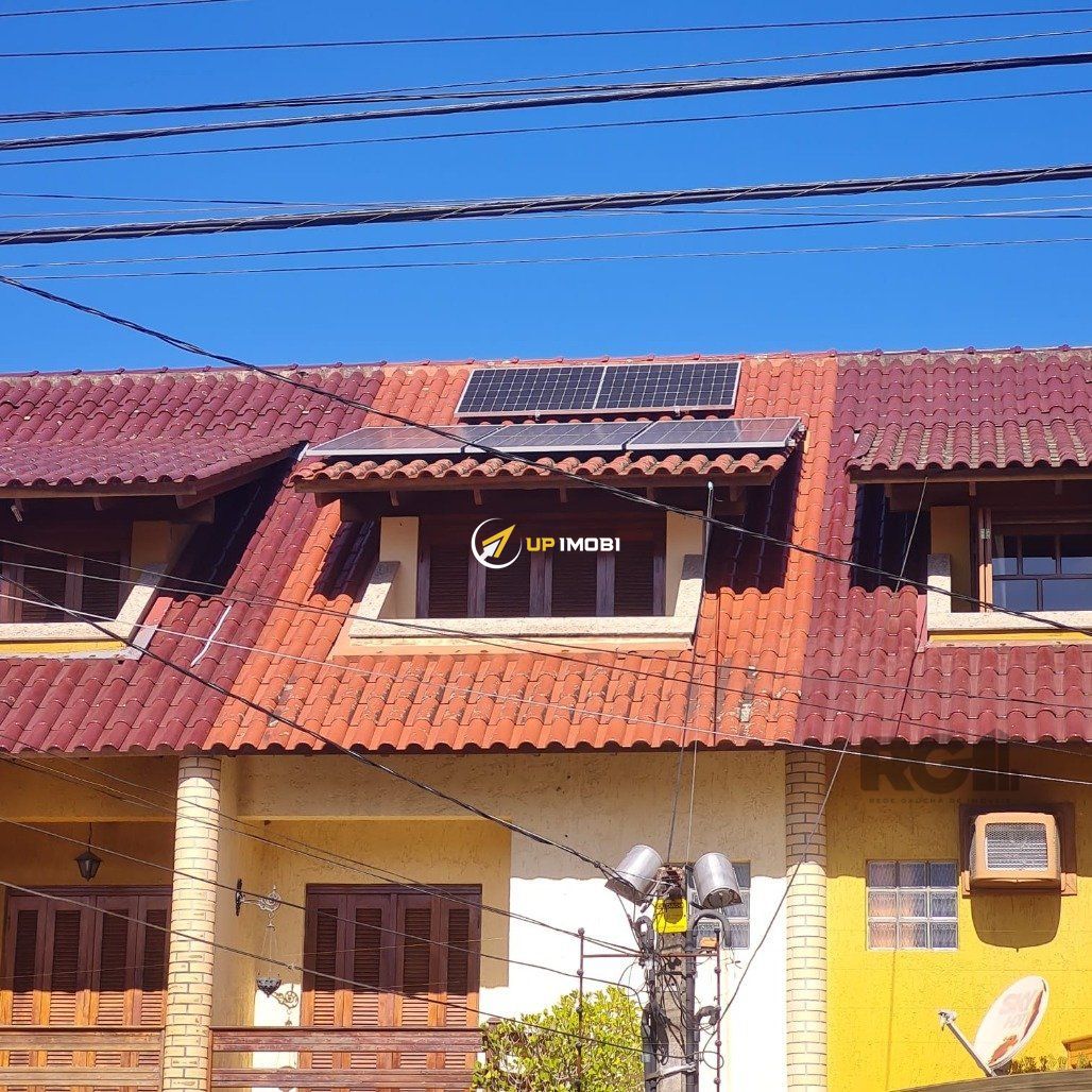 Casa com 169m², 3 dormitórios no bairro Aberta dos Morros em Porto Alegre para Comprar