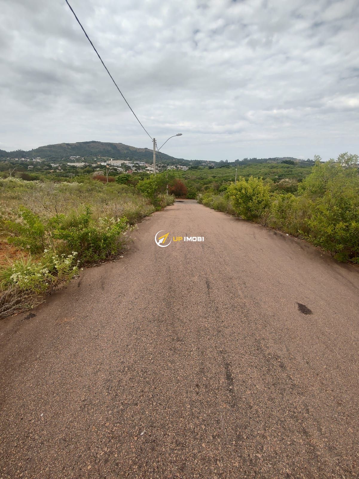 Terreno com 200m² no bairro Vila Nova em Porto Alegre para Comprar