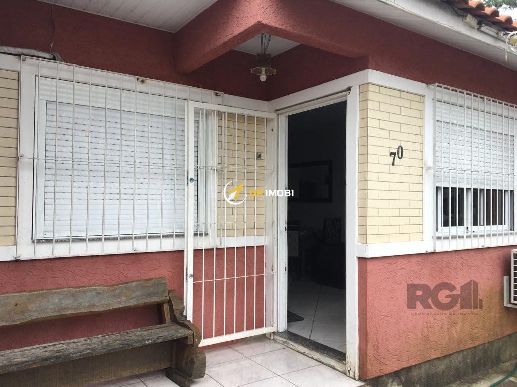 Casa com 51m², 2 dormitórios no bairro Hípica em Porto Alegre para Comprar