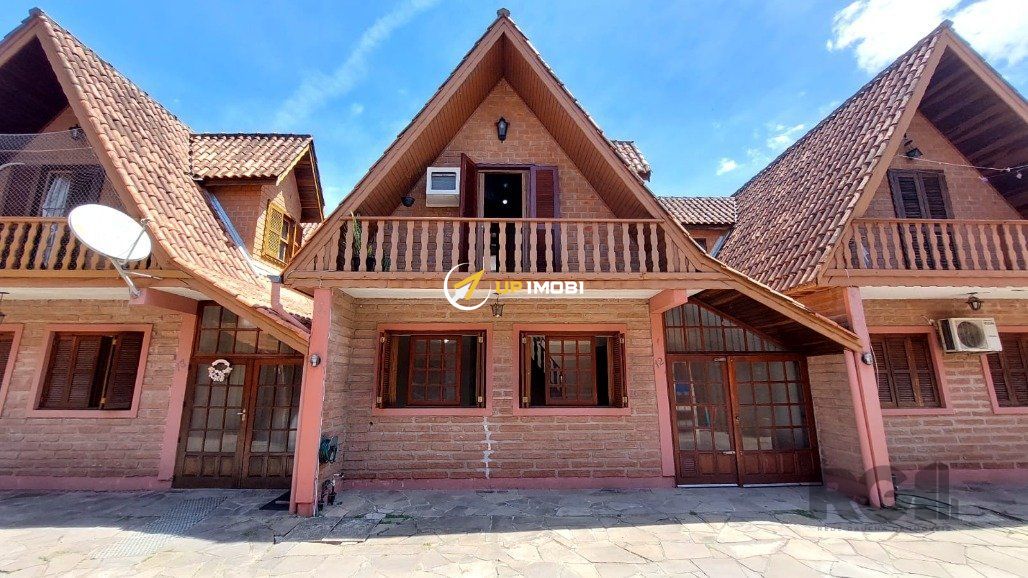 Casa de Condomínio com 134m², 3 dormitórios no bairro Glória em Porto Alegre para Comprar