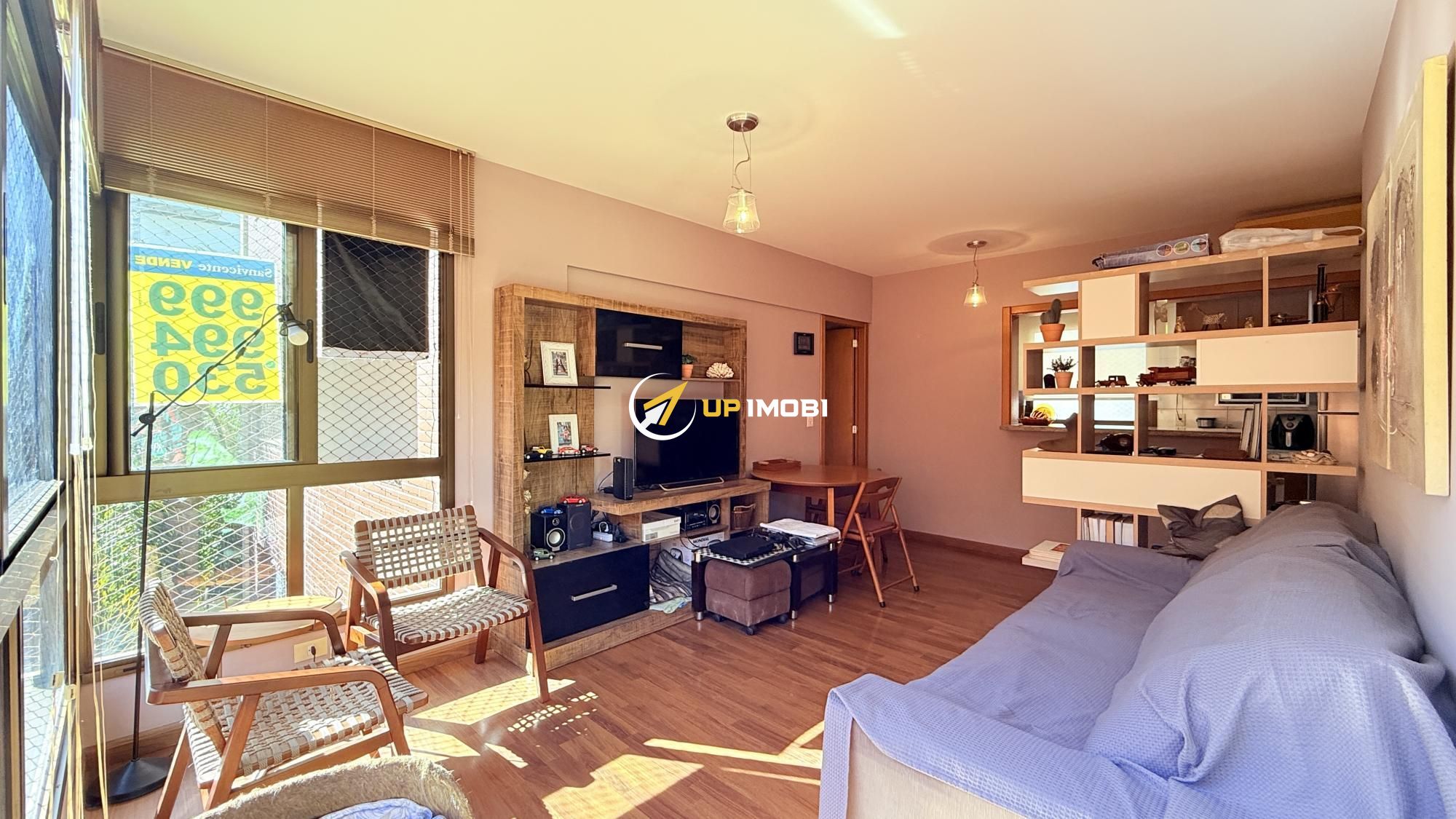 Apartamento, 2 dormitórios no bairro Independência em Porto Alegre para Comprar