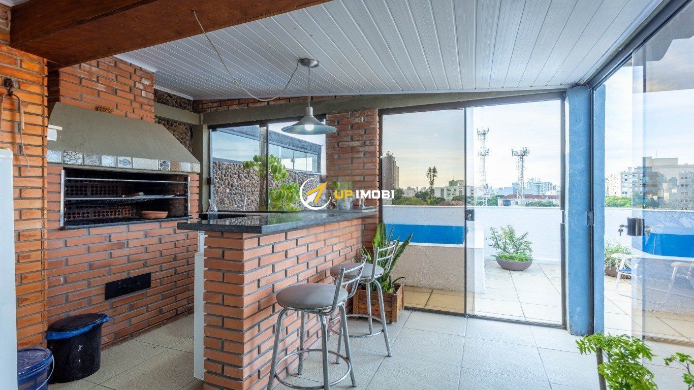 Cobertura, 3 dormitórios no bairro Petrópolis em Porto Alegre para Comprar