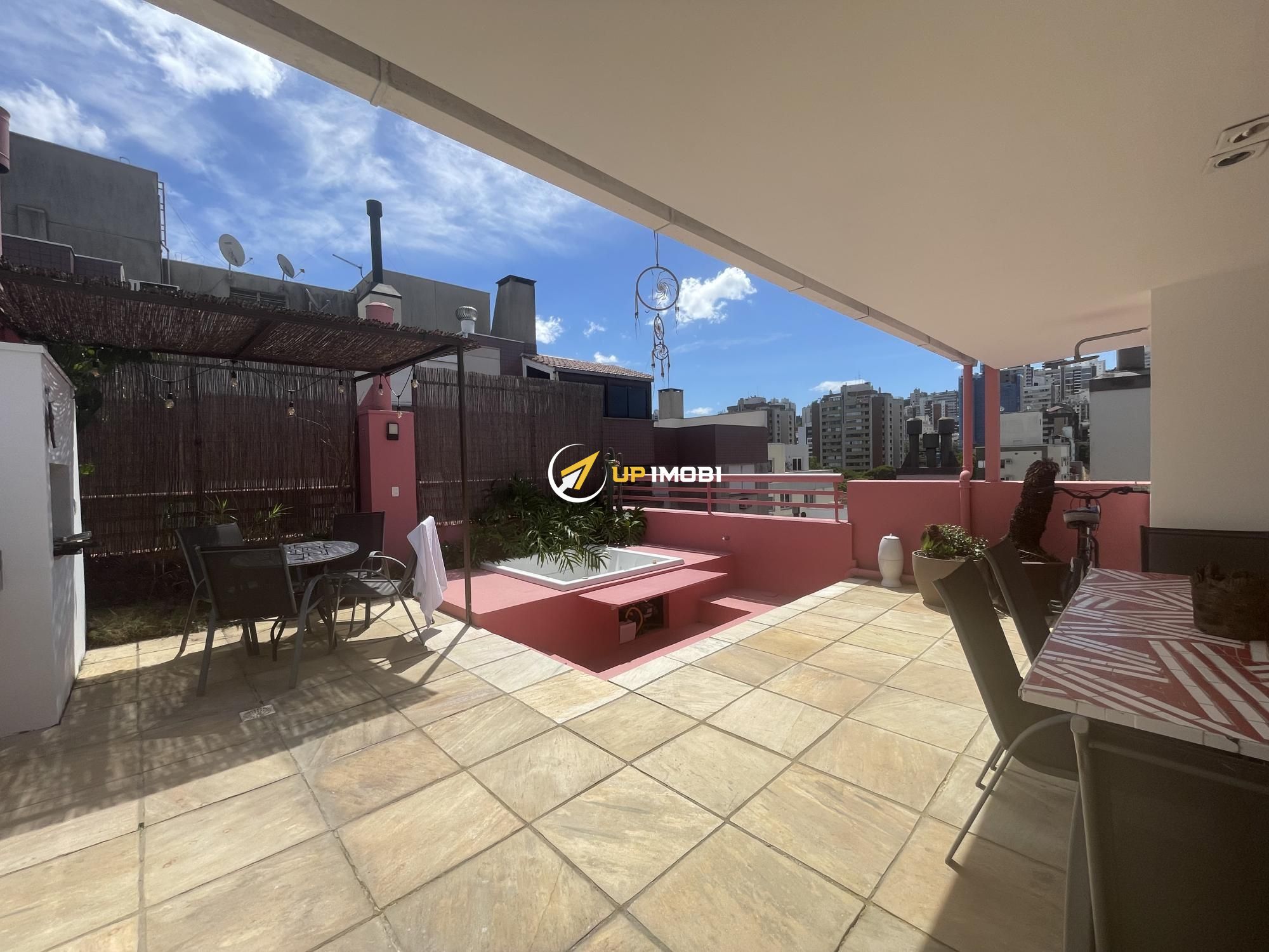 Cobertura, 3 dormitórios no bairro Petrópolis em Porto Alegre para Comprar