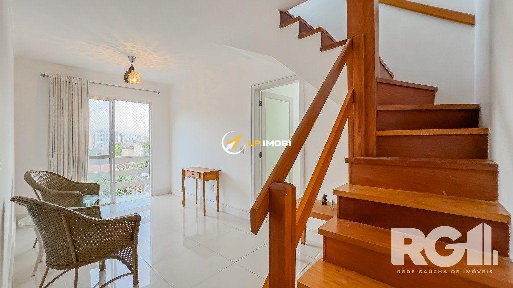 Cobertura, 4 dormitórios no bairro Passo da Areia em Porto Alegre para Comprar