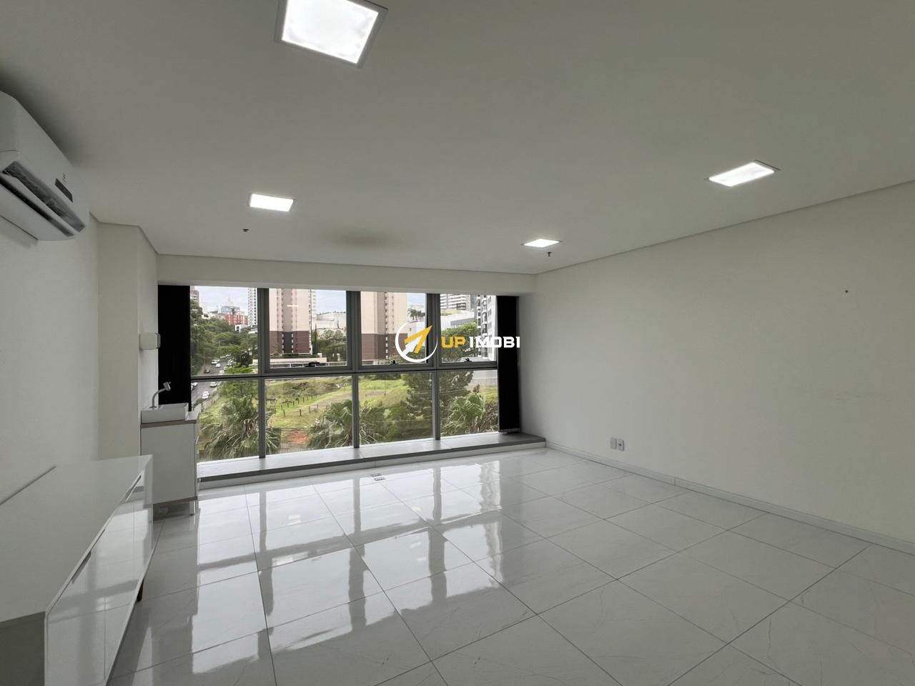 Sala Comercial com 44m², 1 dormitório no bairro Petrópolis em Porto Alegre para Comprar