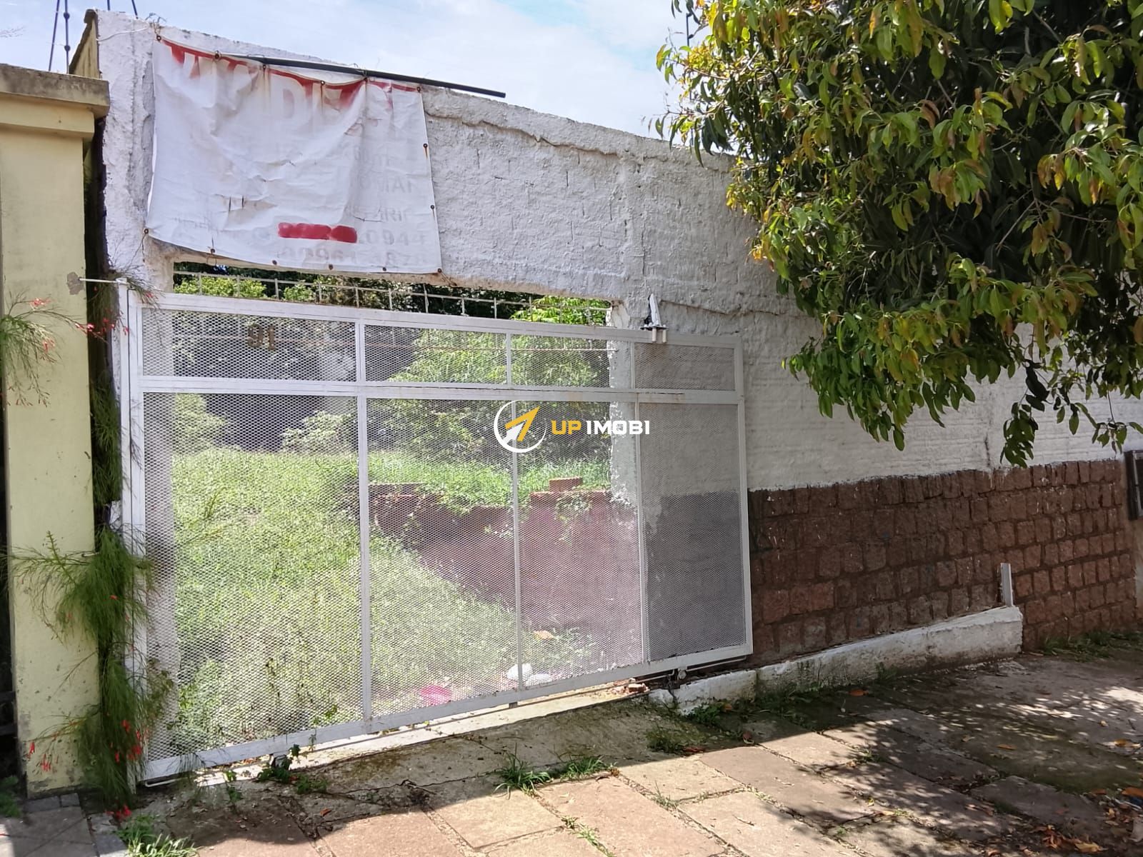 Terreno com 610m² no bairro Santa Tereza em Porto Alegre para Comprar