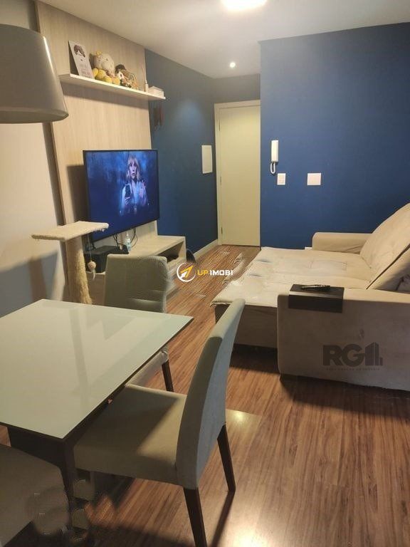 Apartamento, 2 dormitórios no bairro Passo da Areia em Porto Alegre para Comprar