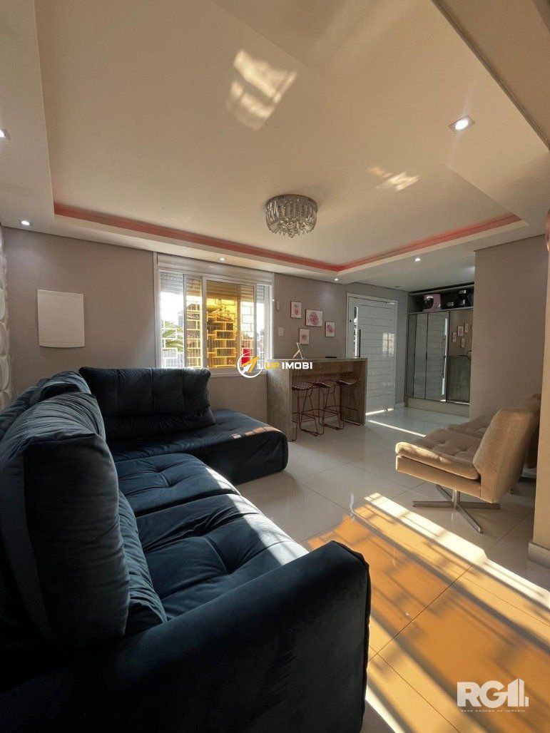 Casa com 140m², 3 dormitórios no bairro Santa Tereza em Porto Alegre para Comprar