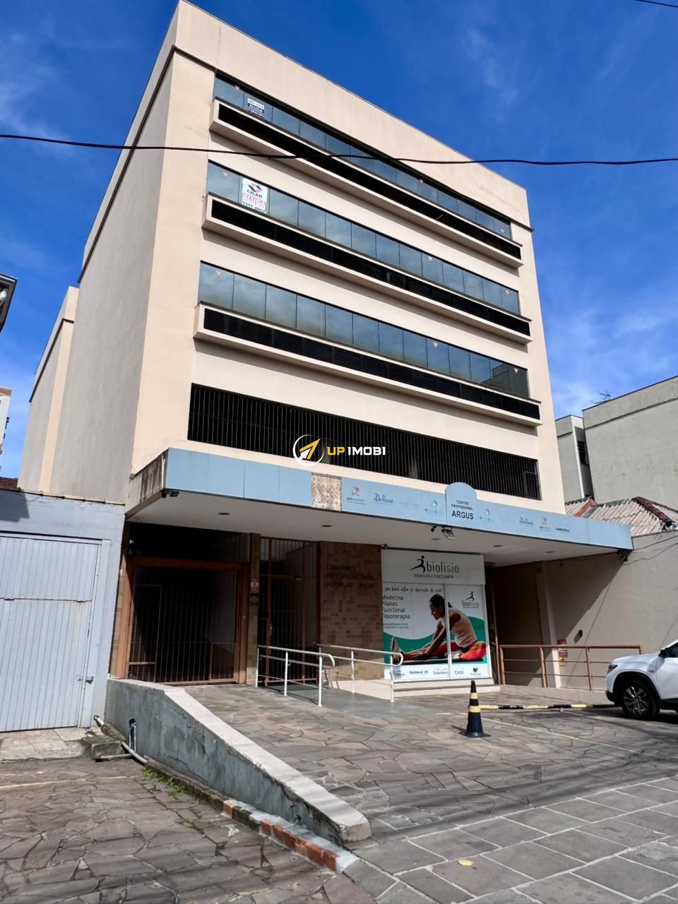 Sala Comercial, 2 dormitórios no bairro Auxiliadora em Porto Alegre para Comprar