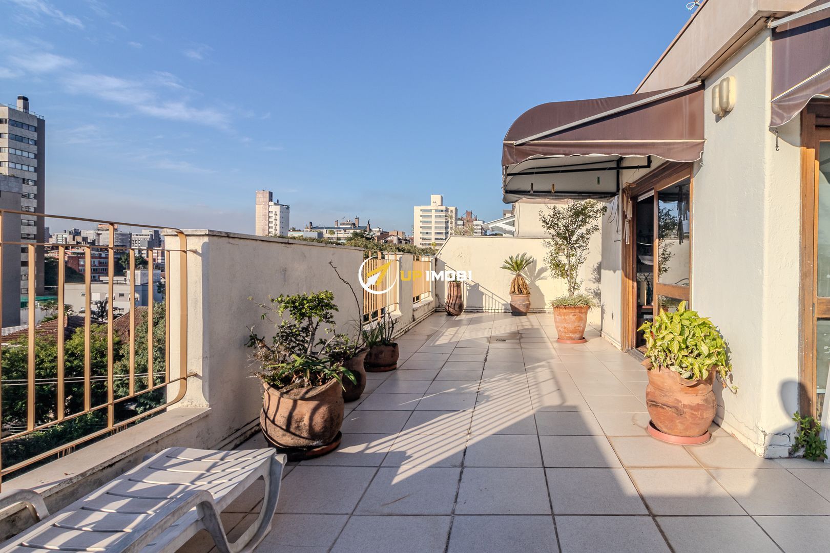 Cobertura, 4 dormitórios no bairro Rio Branco em Porto Alegre para Comprar