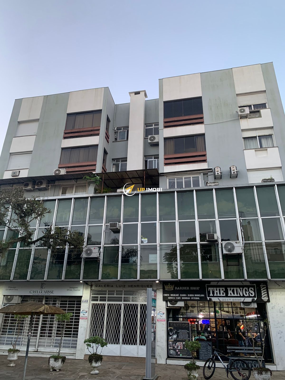 Apartamento, 2 dormitórios no bairro Tristeza em Porto Alegre para Comprar