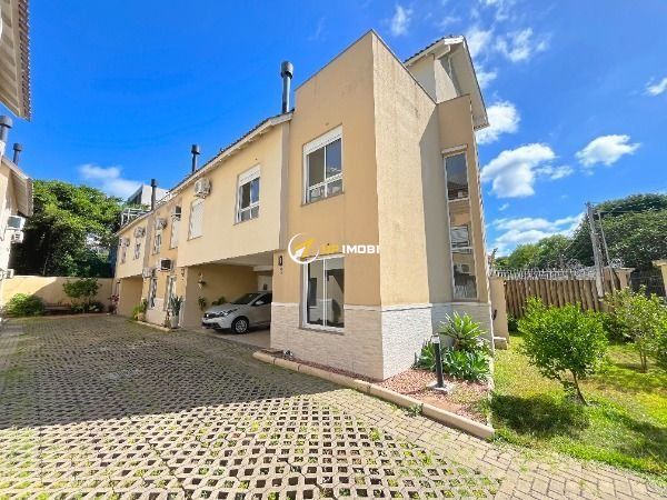 Casa de Condomínio com 140m², 3 dormitórios no bairro Ipanema em Porto Alegre para Comprar