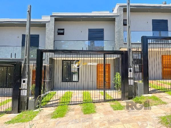 Casa de Condomínio com 96m², 3 dormitórios no bairro Tristeza em Porto Alegre para Comprar