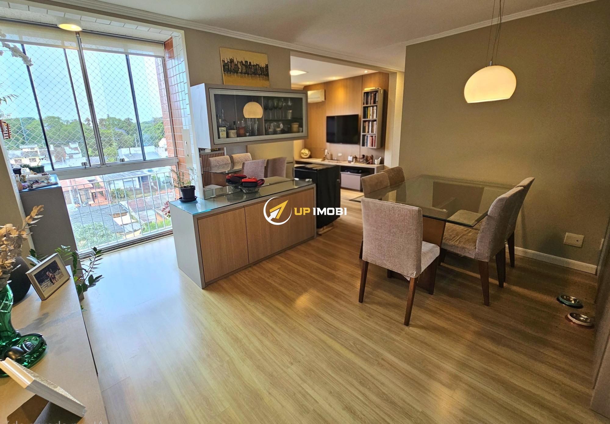 Apartamento, 2 dormitórios no bairro Cavalhada em Porto Alegre para Comprar