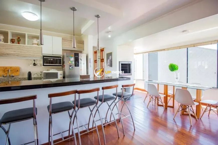 Apartamento, 3 dormitórios no bairro Jardim Lindóia em Porto Alegre para Comprar